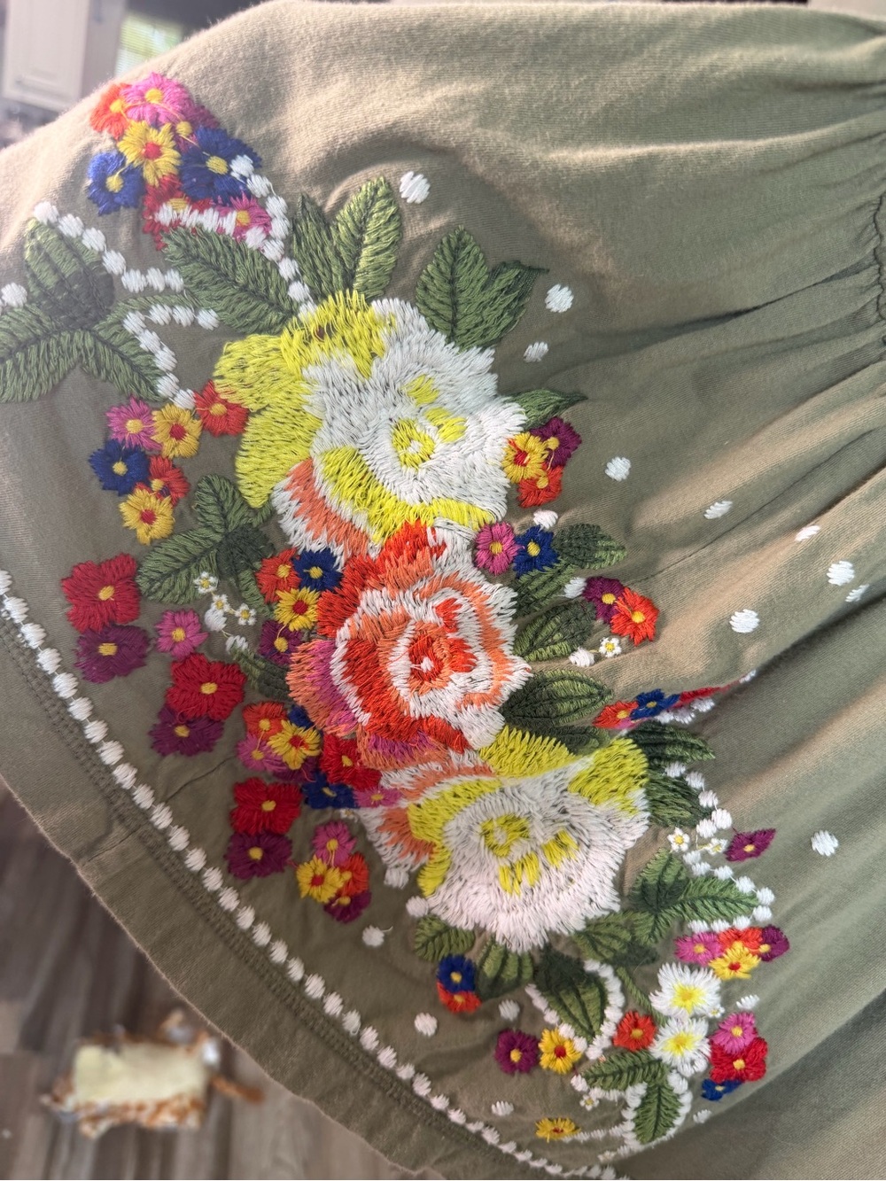 Johnny Was 100% cotton embroidered olive green tiered dress size medium - Picture 3 of 6